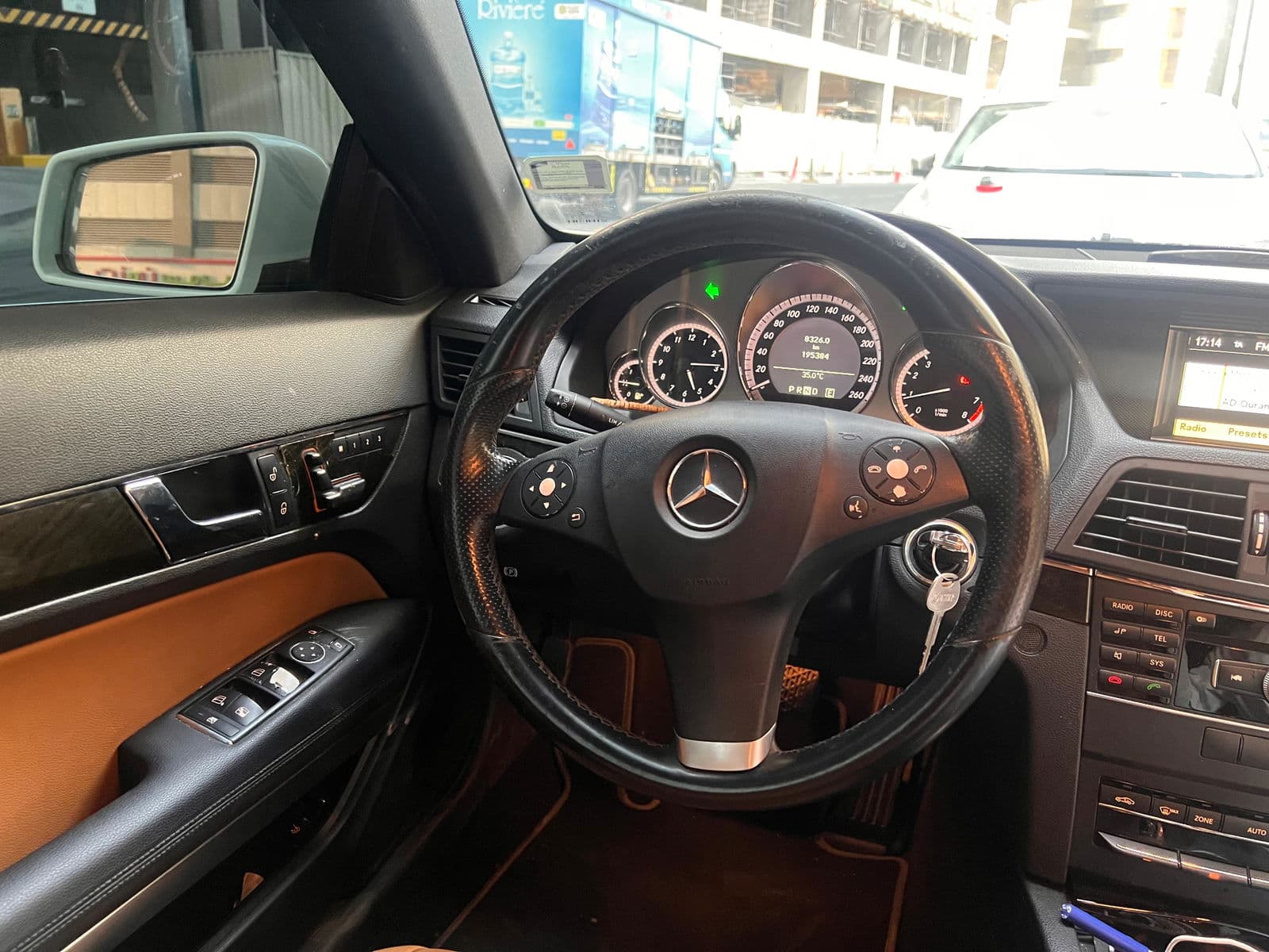 Car view 16