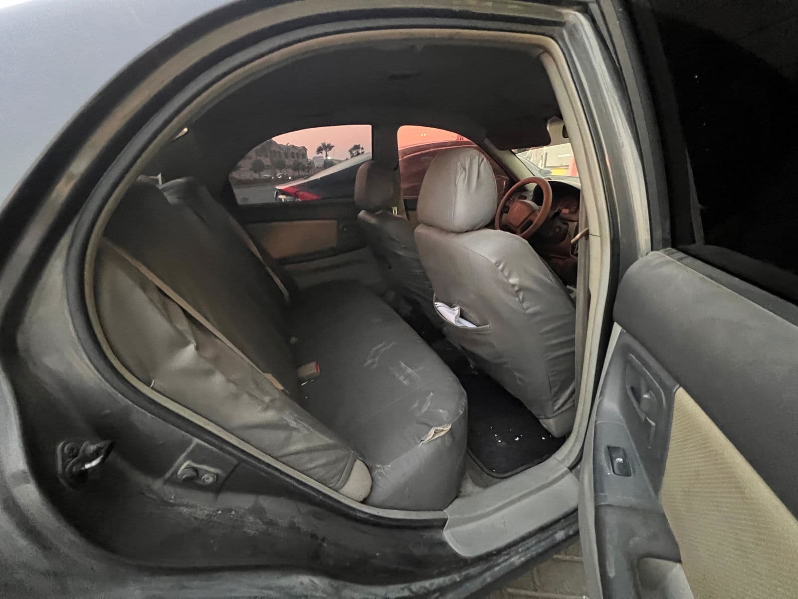 Car view 15