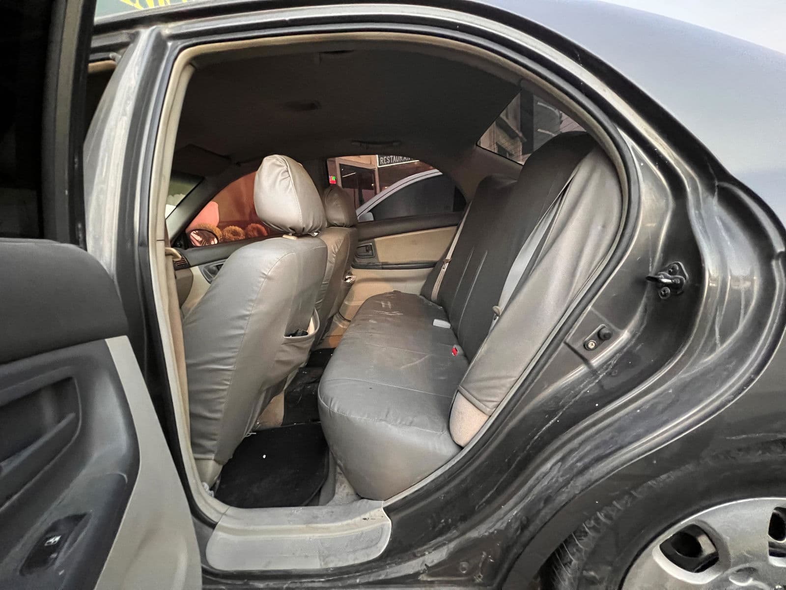 Car view 17