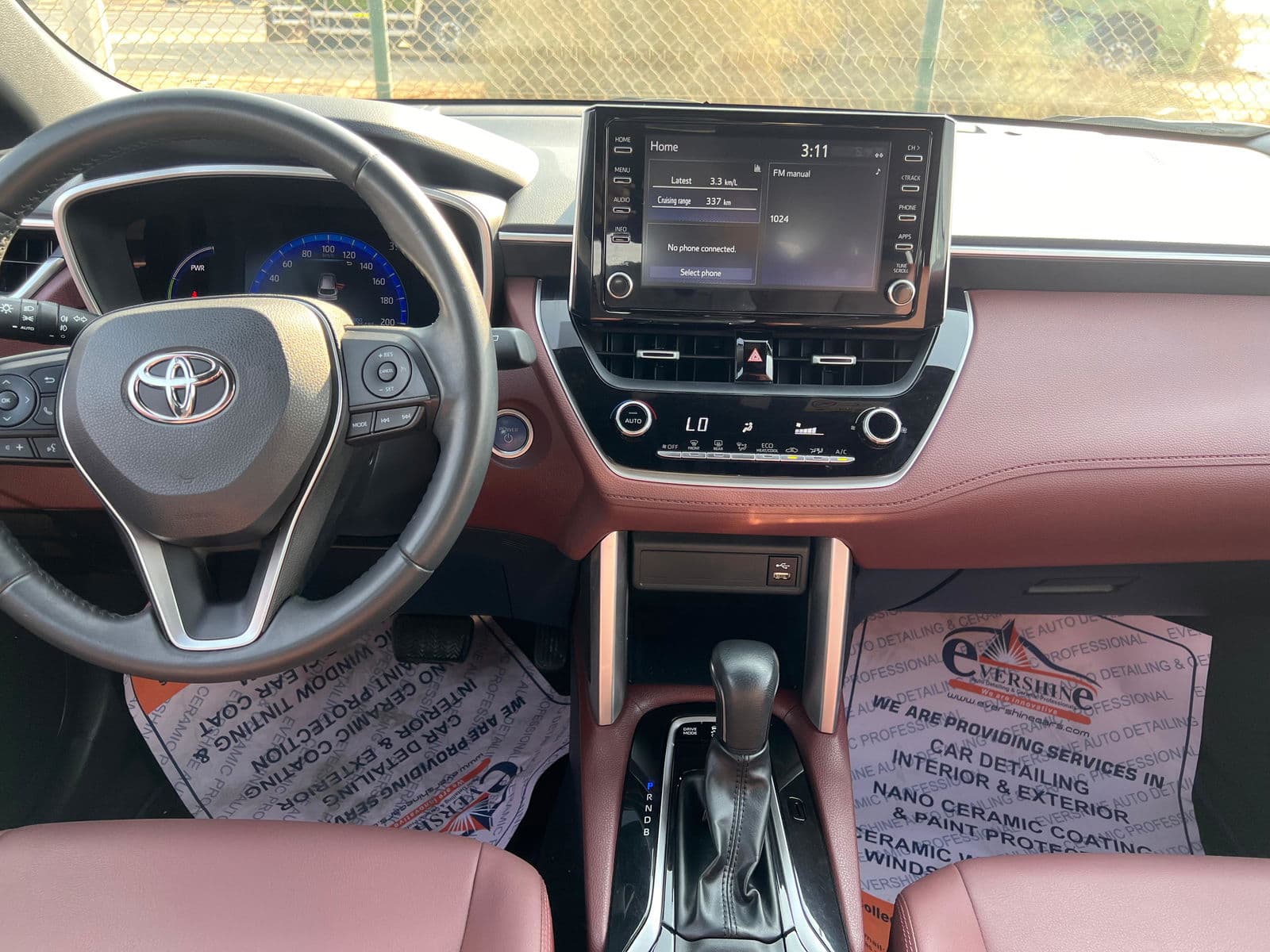 Car view 14