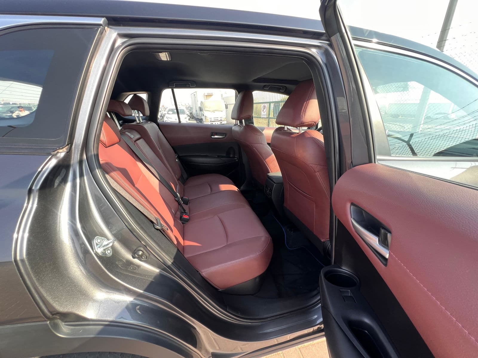 Car view 17