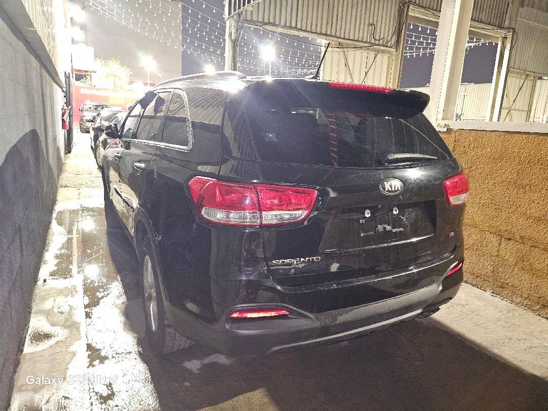 KIA SORENTO - Exterior