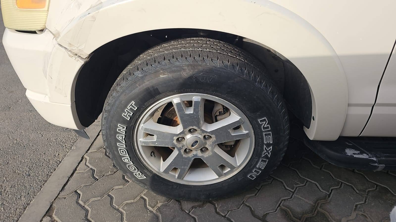 FORD EXPLORER - Exterior
