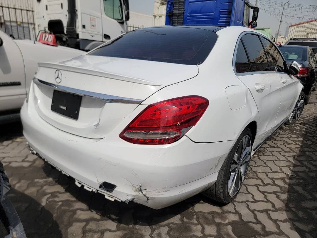 MERCEDES BENZ C300 2016 vehicle photo MERCEDES BENZ C300 2016 vehicle photo
