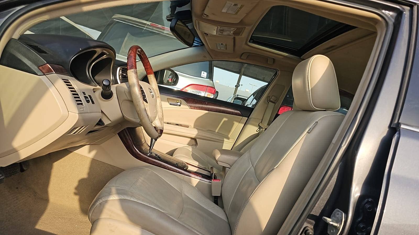 TOYOTA AVALON 2011 view 9 TOYOTA AVALON 2011 view 9