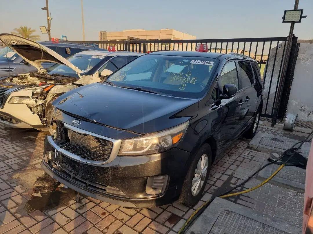 KIA SEDONA 2015 view 1 KIA SEDONA 2015 view 1