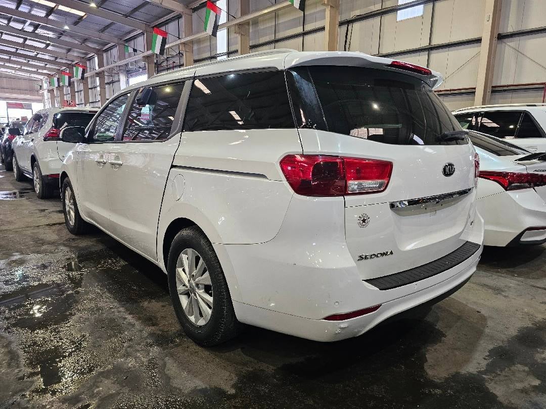 KIA SEDONA 2016 view 1 KIA SEDONA 2016 view 1