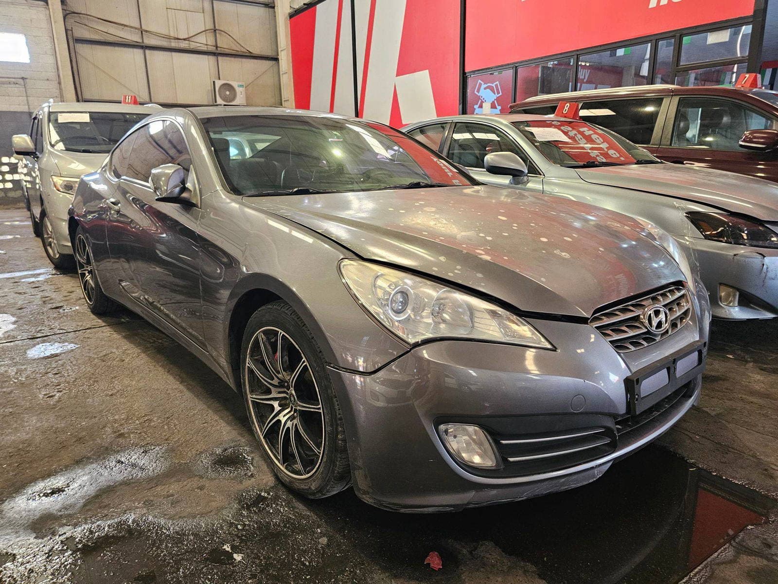 HYUNDAI GENESIS 2010 view 3 HYUNDAI GENESIS 2010 view 3