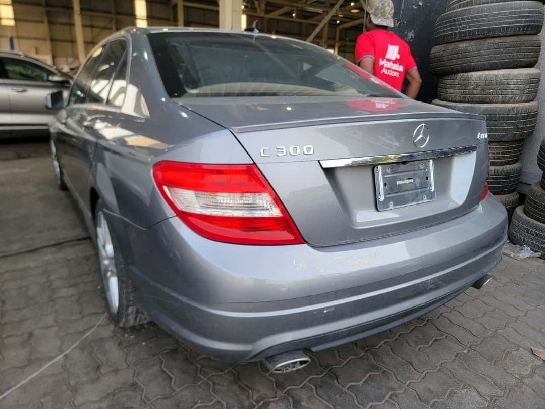 MERCEDES BENZ C300 2011 vehicle photo MERCEDES BENZ C300 2011 vehicle photo