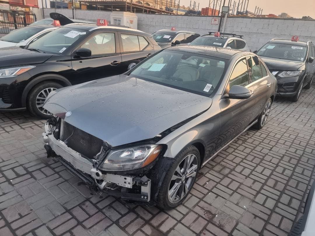 MERCEDES BENZ C300 2017 view 2 MERCEDES BENZ C300 2017 view 2