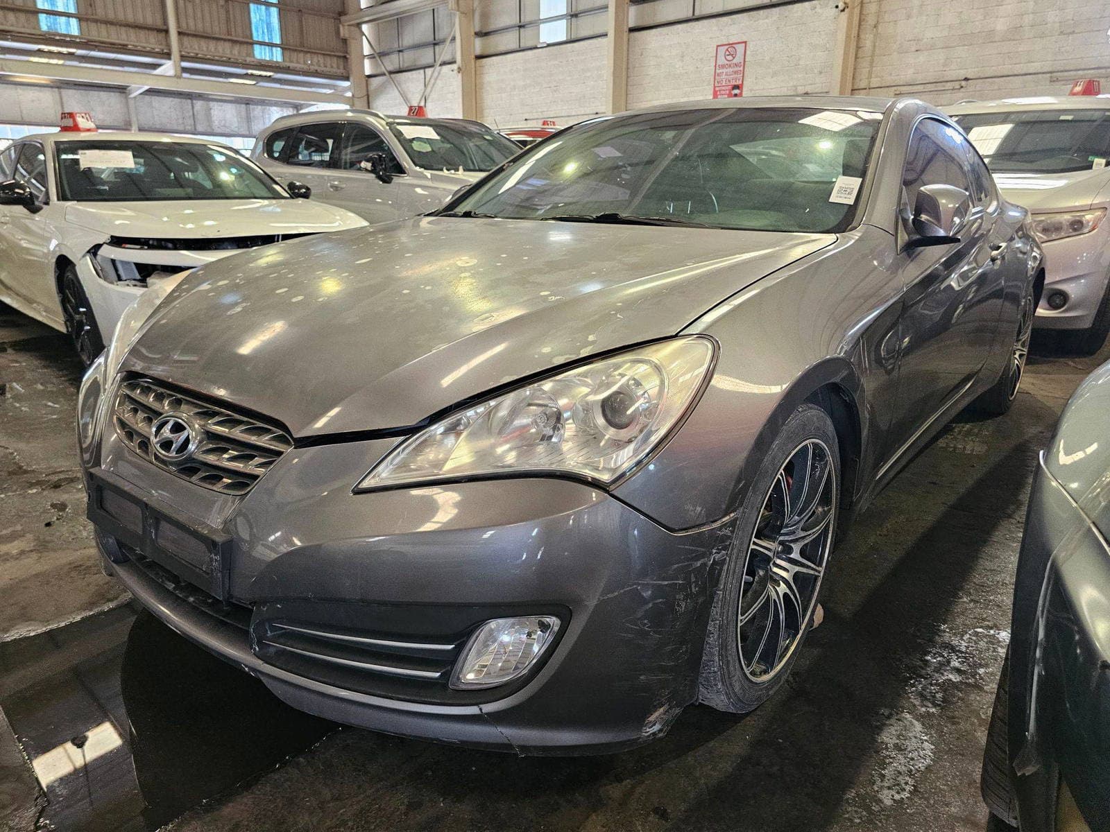 HYUNDAI GENESIS 2010 view 4 HYUNDAI GENESIS 2010 view 4
