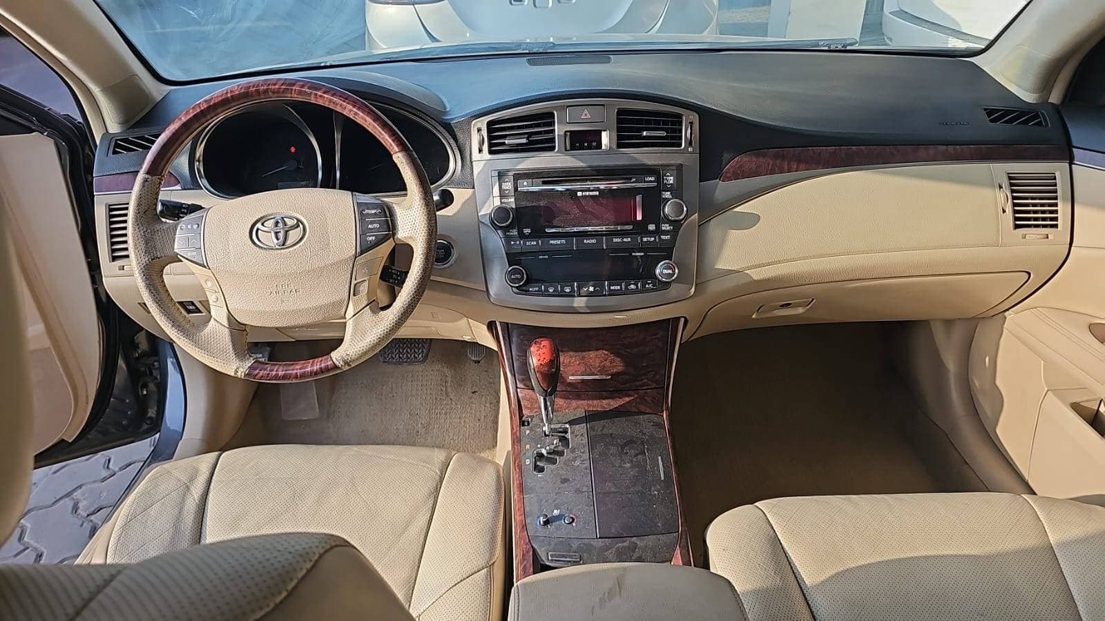 TOYOTA AVALON 2011 view 7 TOYOTA AVALON 2011 view 7