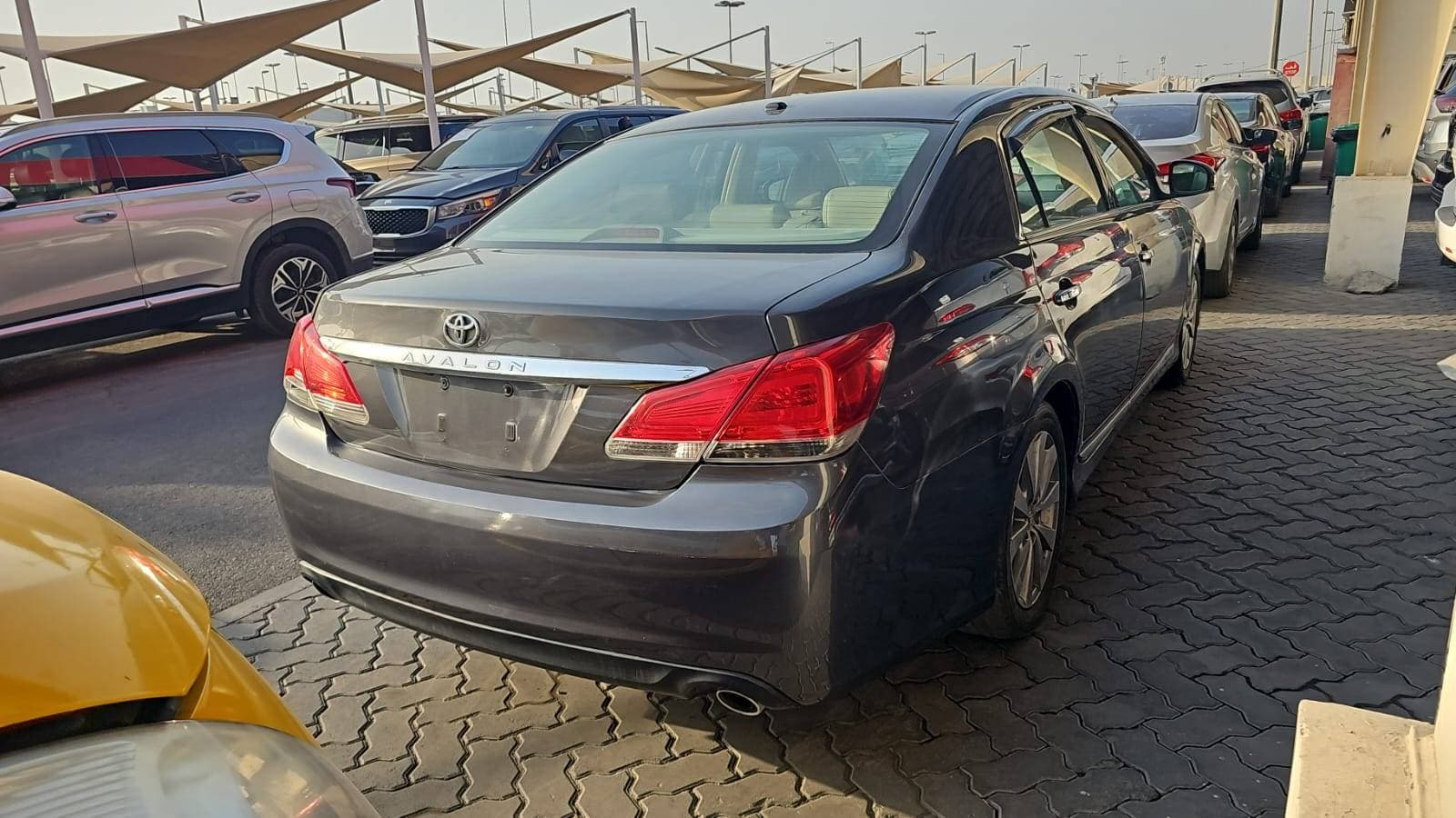 TOYOTA AVALON 2011 view 5 TOYOTA AVALON 2011 view 5