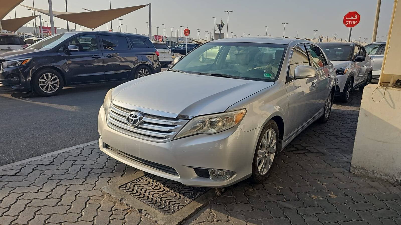 TOYOTA AVALON 2011 view 3 TOYOTA AVALON 2011 view 3
