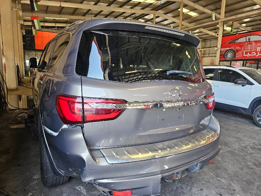 INFINITI QX80 2019 view 1 INFINITI QX80 2019 view 1
